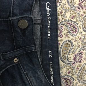 BNWOT Calvin Klein Ultimate Skinny Jean size 4